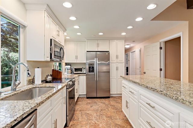 14622 57th Place W, Edmonds, WA 98026