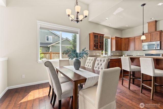 2843 South Bay Road NE, Olympia, WA 98506