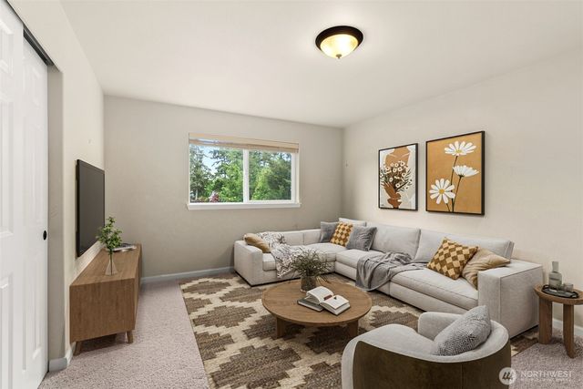 2843 South Bay Road NE, Olympia, WA 98506