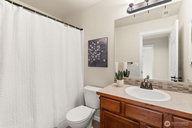 2843 South Bay Road NE, Olympia, WA 98506