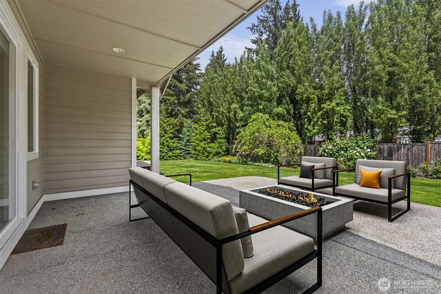 2843 South Bay Road NE, Olympia, WA 98506
