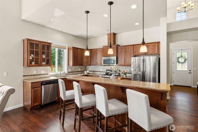 2843 South Bay Road NE, Olympia, WA 98506