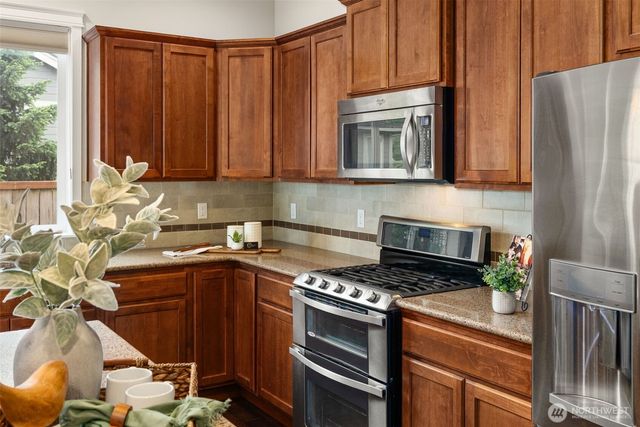 2843 South Bay Road NE, Olympia, WA 98506