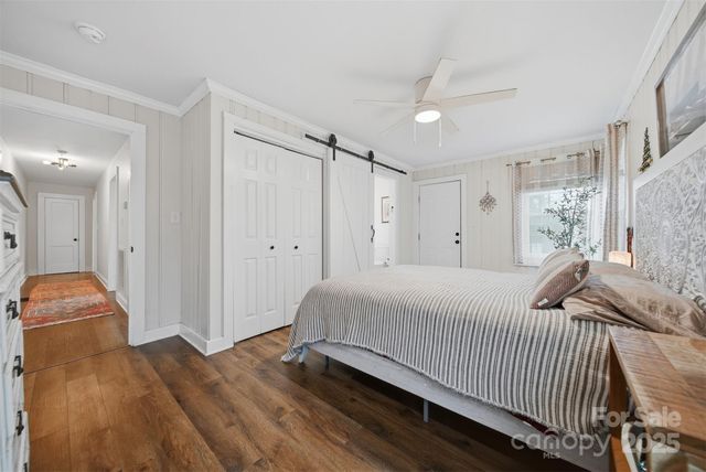 524 Hibriten Drive SE, Lenoir, NC 28645