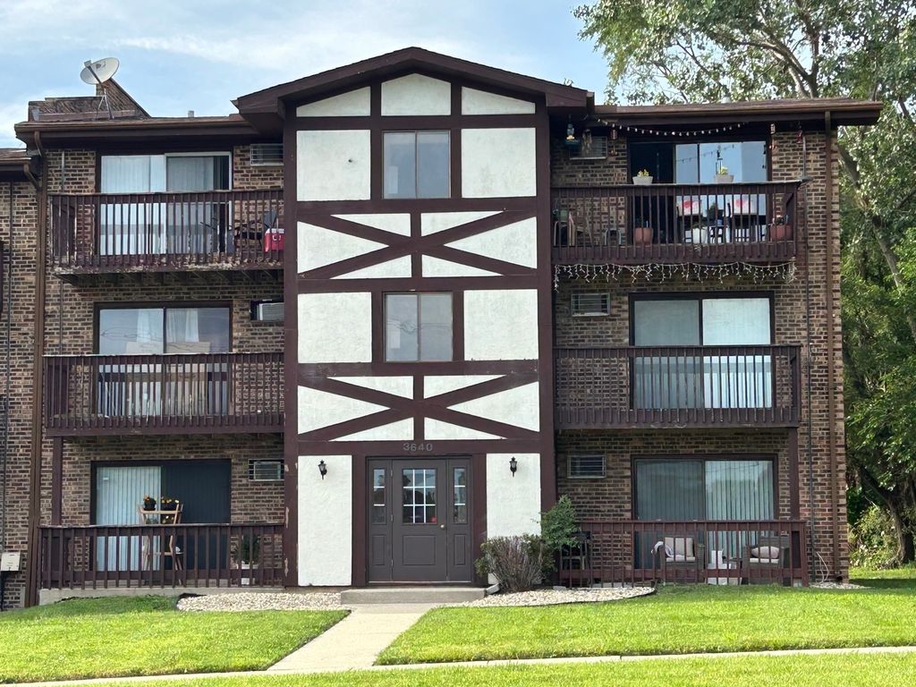 3640 W 119th Street 302, Alsip, IL 60803