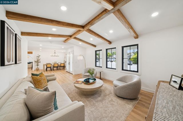 1760 Saint Helena Dr, Danville, CA 94526
