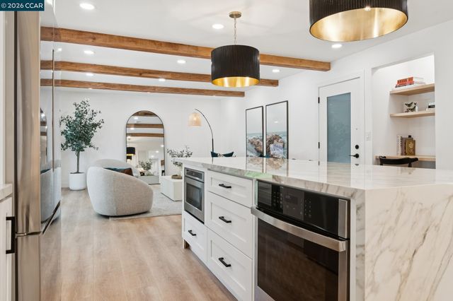 1760 Saint Helena Dr, Danville, CA 94526