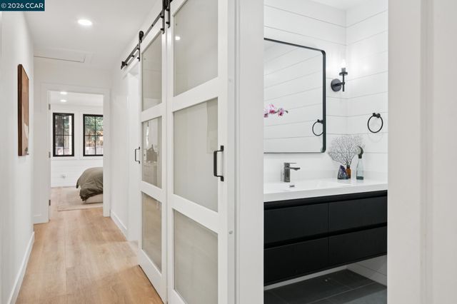 1760 Saint Helena Dr, Danville, CA 94526