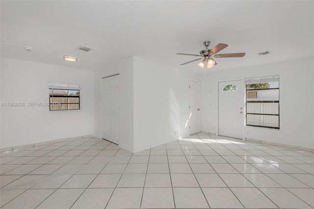 11941 SW 178th Ter, Miami, FL 33177