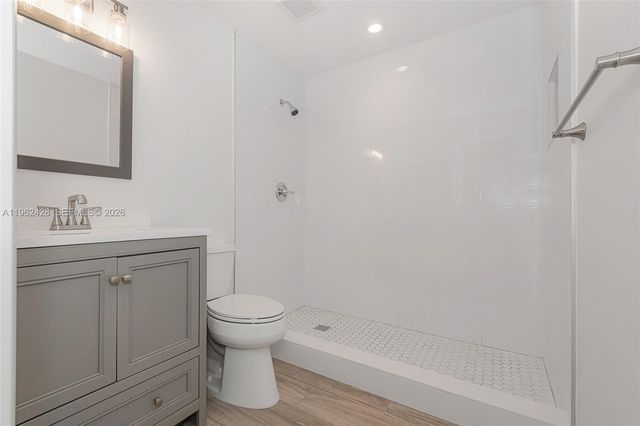 11941 SW 178th Ter, Miami, FL 33177