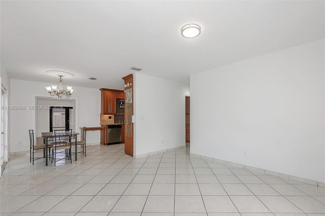 11941 SW 178th Ter, Miami, FL 33177