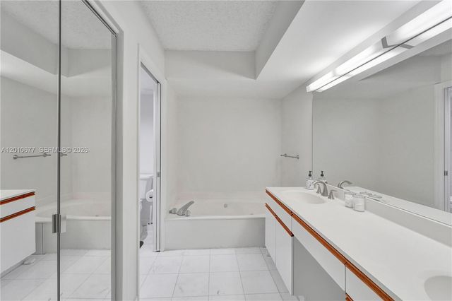 3500 Mystic Pointe Dr 3302, Aventura, FL 33180