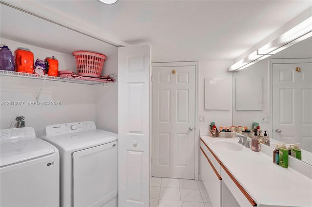 3500 Mystic Pointe Dr 3302, Aventura, FL 33180