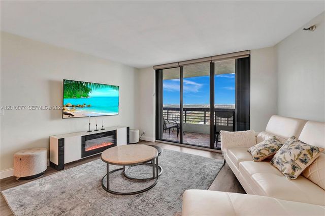 3500 Mystic Pointe Dr 3302, Aventura, FL 33180