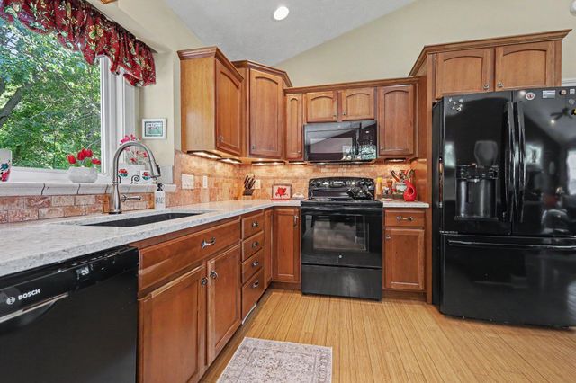 12679 Goldenrod Court, Wayland, MI 49348