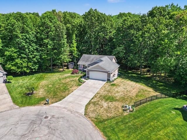 12679 Goldenrod Court, Wayland, MI 49348