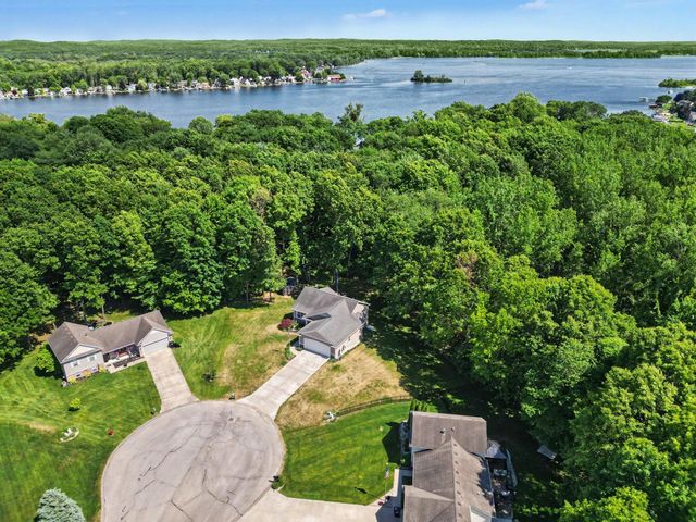 12679 Goldenrod Court, Wayland, MI 49348