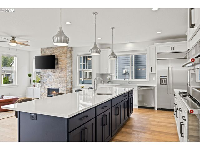 12263 Nw HILLER Ln, Portland, OR 97229