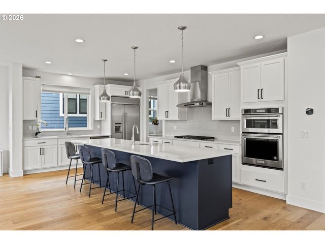 12263 Nw HILLER Ln, Portland, OR 97229