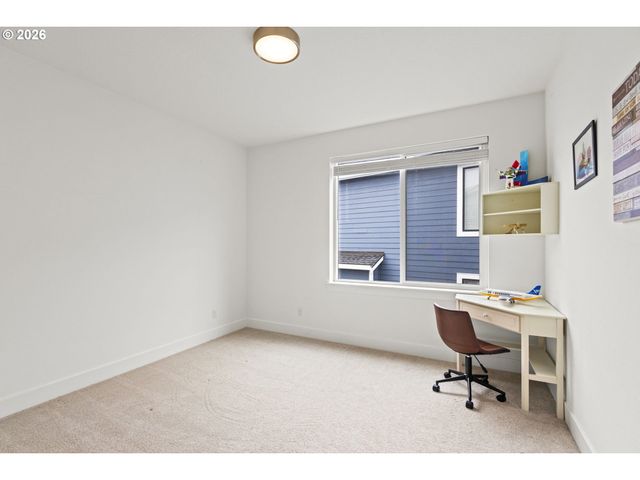 12263 Nw HILLER Ln, Portland, OR 97229