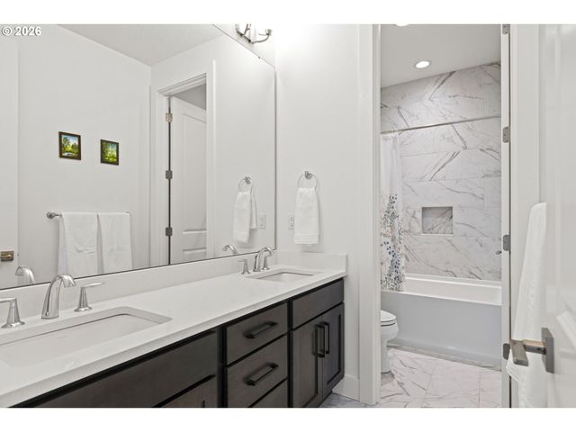 12263 Nw HILLER Ln, Portland, OR 97229