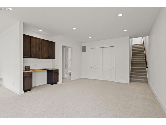 12263 Nw HILLER Ln, Portland, OR 97229