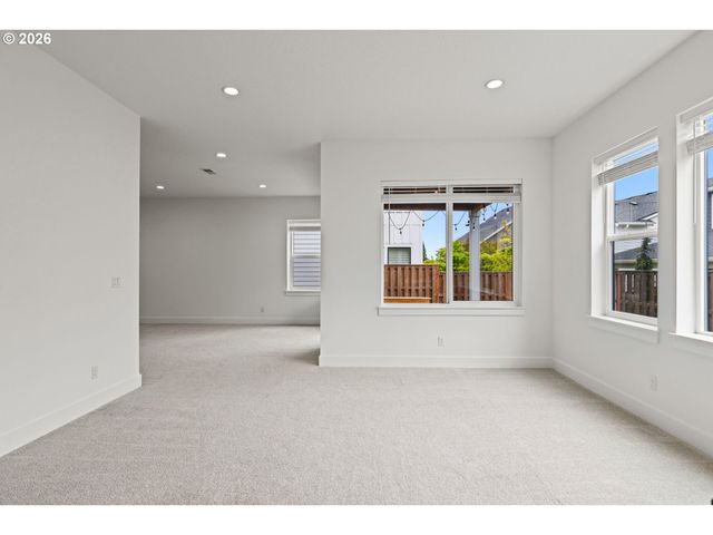 12263 Nw HILLER Ln, Portland, OR 97229