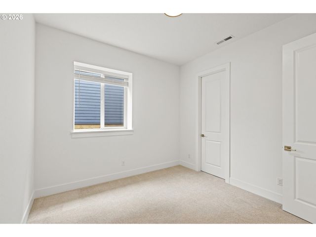 12263 Nw HILLER Ln, Portland, OR 97229