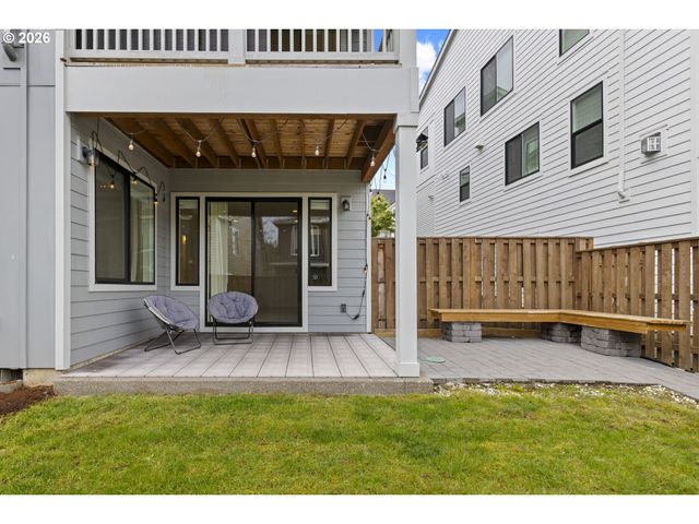 12263 Nw HILLER Ln, Portland, OR 97229