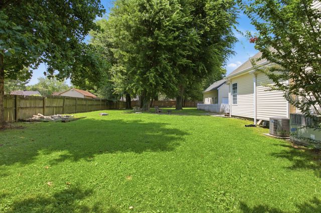 210 S Main St, Mount Pleasant, TN 38474