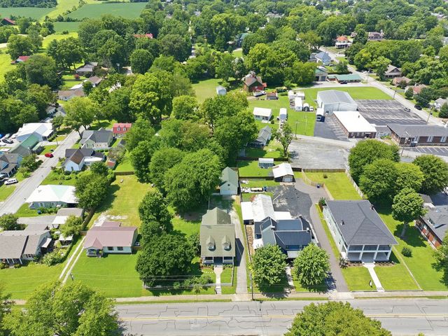 210 S Main St, Mount Pleasant, TN 38474