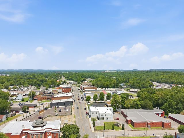 210 S Main St, Mount Pleasant, TN 38474
