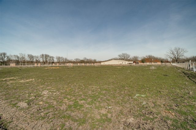 2020 S Bridgefarmer Road, Lowry Crossing, TX 75069