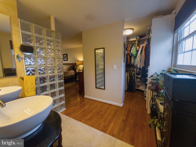 2961 ASHDOWN FOREST, Herndon, VA 20171