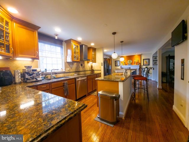 2961 ASHDOWN FOREST, Herndon, VA 20171
