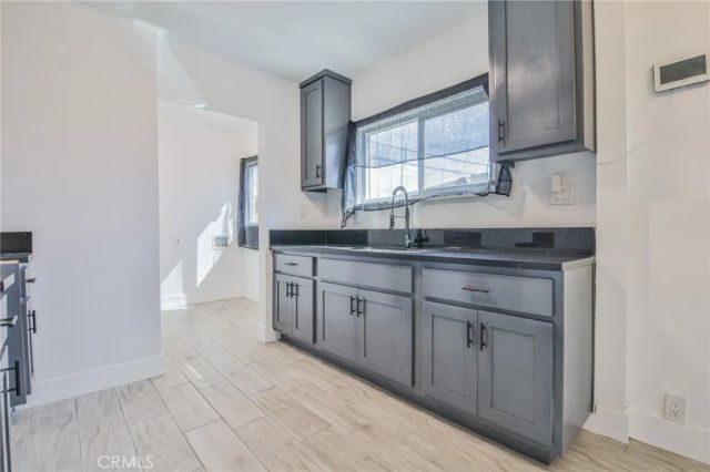 1433 W 96th, Los Angeles, CA 90047