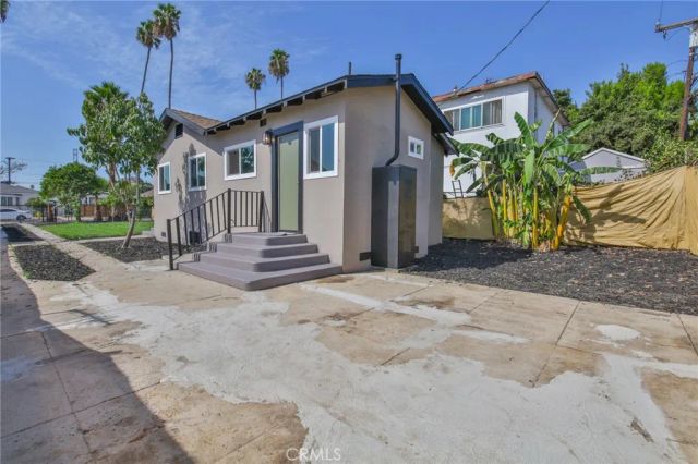 1433 W 96th, Los Angeles, CA 90047