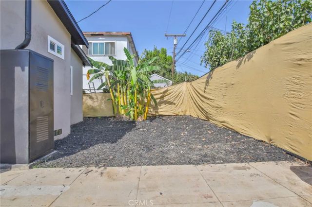 1433 W 96th, Los Angeles, CA 90047