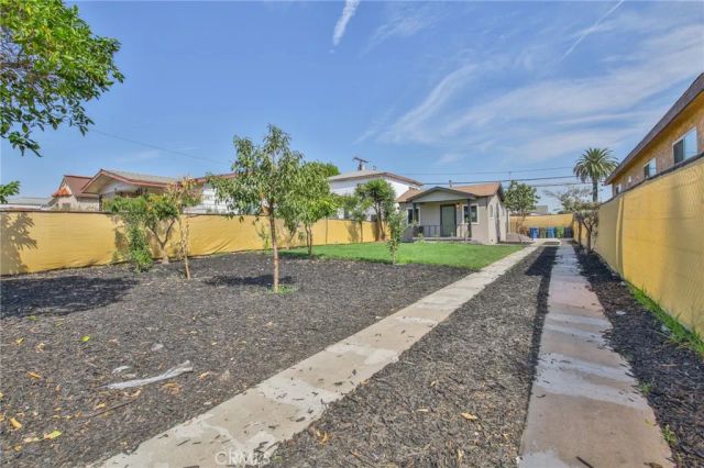 1433 W 96th, Los Angeles, CA 90047
