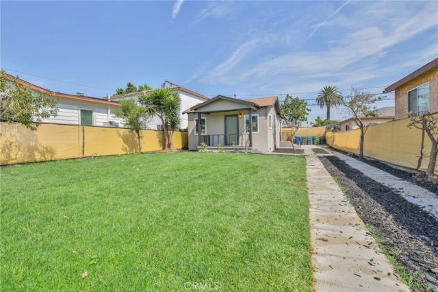 1433 W 96th, Los Angeles, CA 90047