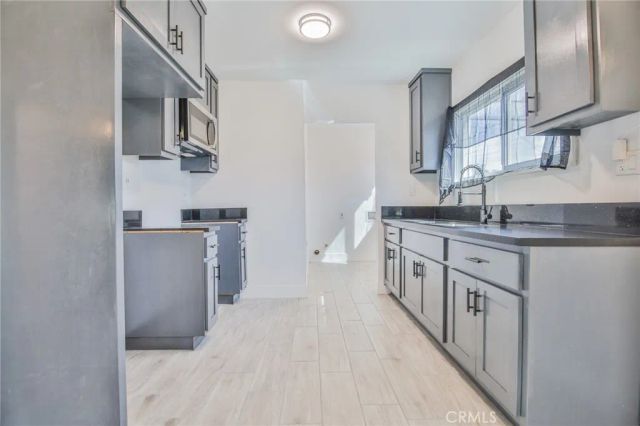 1433 W 96th, Los Angeles, CA 90047