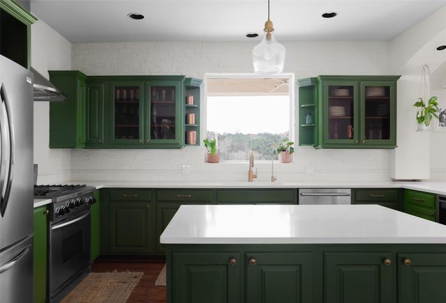 3400 Beartree CIR, Austin, TX 78730