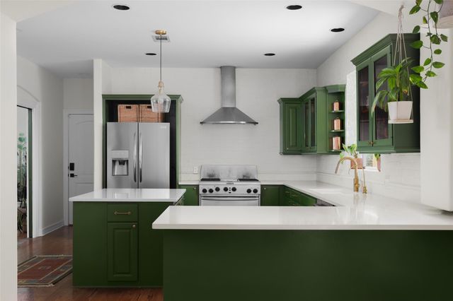 3400 Beartree CIR, Austin, TX 78730