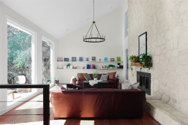 3400 Beartree CIR, Austin, TX 78730