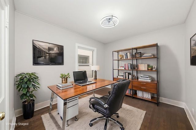 10742 S Prairie Avenue, Chicago, IL 60628