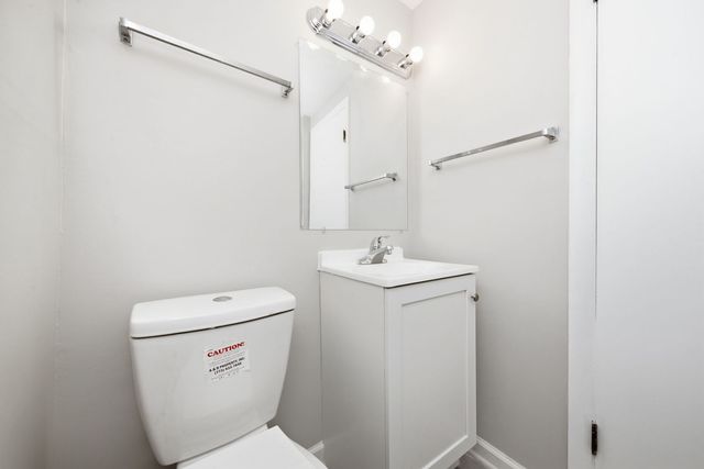 10742 S Prairie Avenue, Chicago, IL 60628