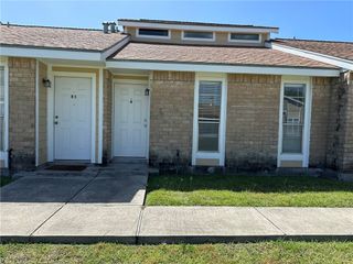 4917 Delwood St B4, Corpus Christi, TX 78413