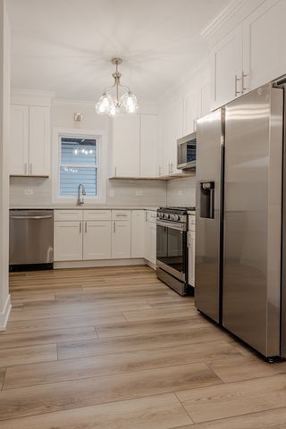 3510 N Oketo Avenue, Chicago, IL 60634