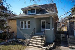 3510 N Oketo Avenue, Chicago, IL 60634