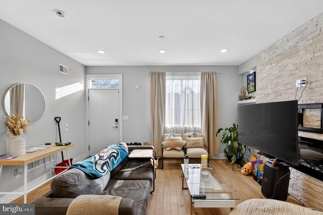 2336 N MASCHER ST, Philadelphia, PA 19133